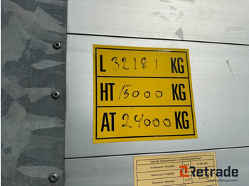 Полуприцеп бортовой/ Платформа Trailer Schmitz SCBS3T: фото 4 Полуприцеп бортовой/ Платформа Trailer Schmitz SCBS3T: фото 4