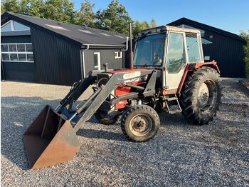 Трактор MASSEY FERGUSON 600 series