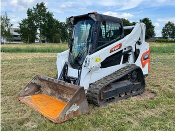 Мини-погрузчик с бортовым поворотом BOBCAT T590