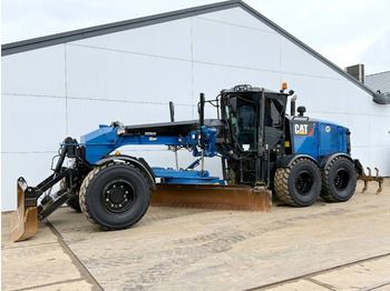 Грейдер CATERPILLAR 120