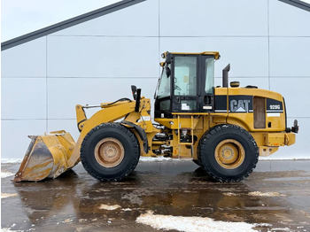 Колёсный погрузчик CATERPILLAR 928G