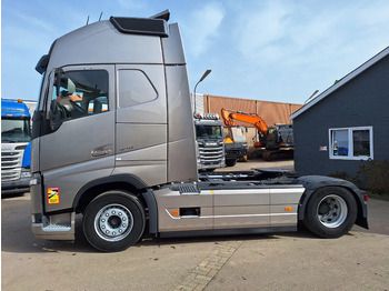 Тягач VOLVO FH 540