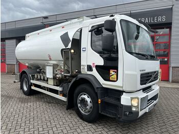 Грузовик-цистерна VOLVO FE 260