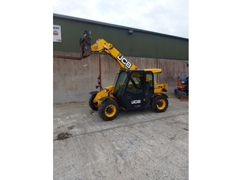 Телескопический погрузчик JCB