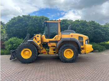 Колёсный погрузчик VOLVO L120H