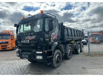 Самосвал IVECO Trakker