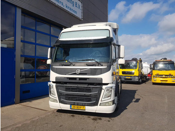 Тягач Volvo FM 420 Globetrotter XL Double tank: фото 2