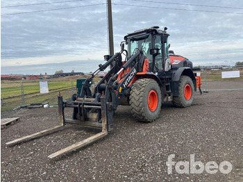Колёсный погрузчик HITACHI ZW180