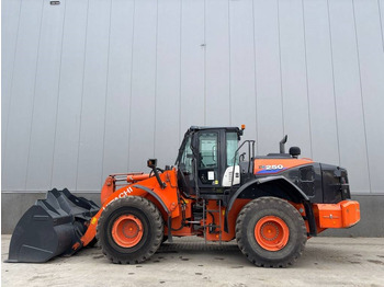 Колёсный погрузчик HITACHI ZW250