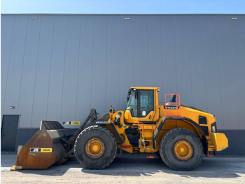 Колёсный погрузчик VOLVO L220H