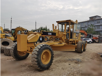 Грейдер CATERPILLAR 120K