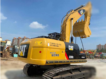 Гусеничный экскаватор CATERPILLAR 320D2