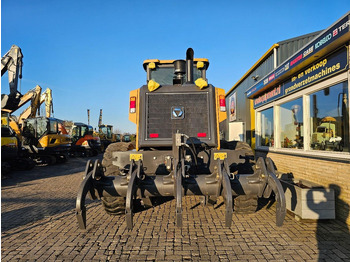 Новый Грейдер XCMG GR165: фото 4 Новый Грейдер XCMG GR165: фото 4