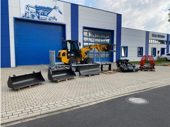 Компактный фронтальный погрузчик Teleskoplader/Radlader BK810T inkl. Tieflader und großem Zubehör *INKL.19% MWST*BERGER KRAUS*KUBOTA*EURO*CE*: фото 2
