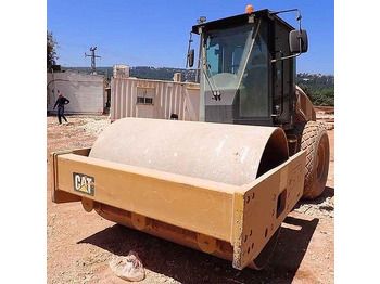 Виброплита CATERPILLAR CS64B