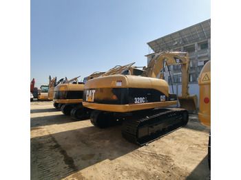 Гусеничный экскаватор CATERPILLAR 320C