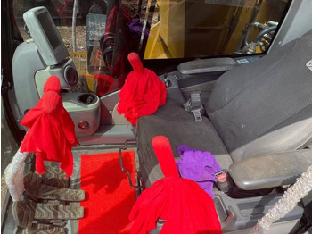 Гусеничный экскаватор CAT 320D: фото 5