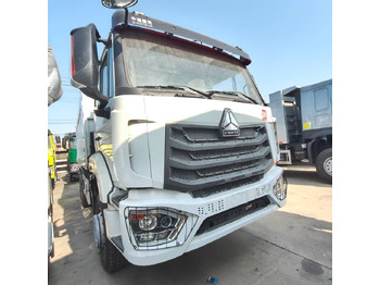 Самосвал SINOTRUK HOWO