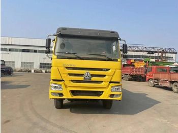 Самосвал SINOTRUK HOWO