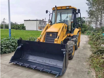 Экскаватор-погрузчик JCB 3CX