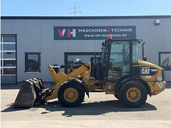 Колёсный погрузчик CATERPILLAR 906M