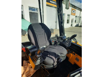 Экскаватор-погрузчик JCB 1CX: фото 5