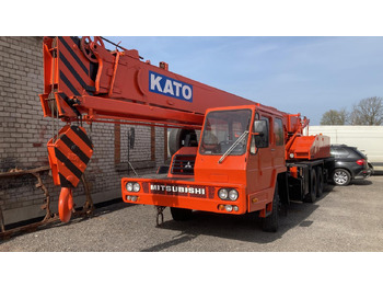Мобильный кран KATO