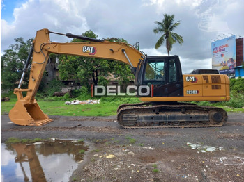 Гусеничный экскаватор CATERPILLAR 323D3