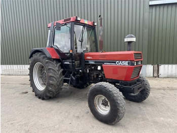 Трактор CASE IH