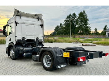 Грузовик-шасси SCANIA P220 / RAMA DO ZABUDOWY / ROZSTAW OSI 3.90 M / SILNIK 6 / WYWROTKA / BECZKA / HAKOWIEC / UTRZYMANIE DRÓG / AUTOMAT / 2019 ROK / NISKI PRZEBIEG: фото 3