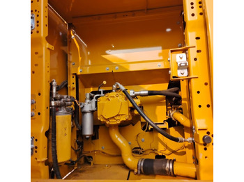 Гусеничный экскаватор CAT 323: фото 5