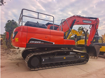 Гусеничный экскаватор DOOSAN DX225