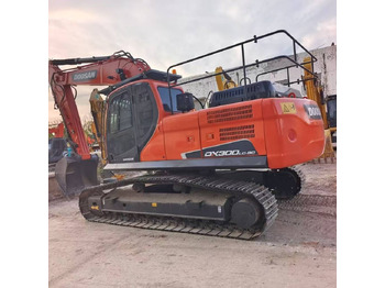 Гусеничный экскаватор DOOSAN DX300LC