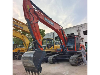 Гусеничный экскаватор DOOSAN DX300LC
