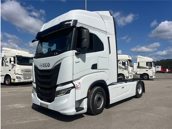 Тягач IVECO S-WAY