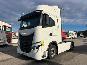 Тягач IVECO S-WAY