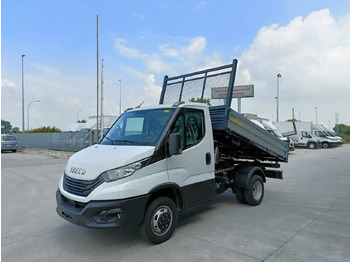 Фото интерьера 1: Малотоннажный самосвал IVECO DAILY 35C16 3000 cc KM 0