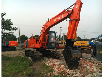 Гусеничный экскаватор HITACHI EX120-3