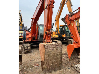 Гусеничный экскаватор HITACHI ZX135
