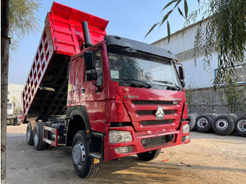 Самосвал SINOTRUK HOWO