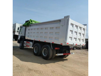 Самосвал SINOTRUK HOWO