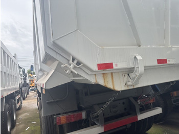 Самосвал Howo: фото 3