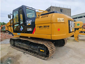 Гусеничный экскаватор CATERPILLAR 320D2