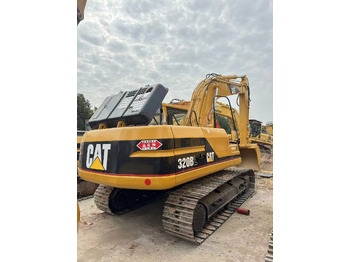 Гусеничный экскаватор CATERPILLAR 320B