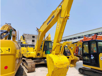 Гусеничный экскаватор KOMATSU PC200-7