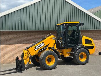 Телескопический фронтальный погрузчик JCB TM220