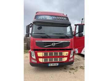 Тягач VOLVO FM 450
