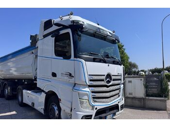 Тягач MERCEDES-BENZ Actros 1851