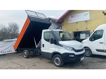 Малотоннажный самосвал IVECO Daily