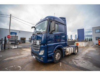 Тягач MERCEDES-BENZ Actros 1846